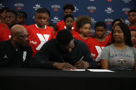 Photos: Zion Williamson signs contract extension with the New Orleans ...
