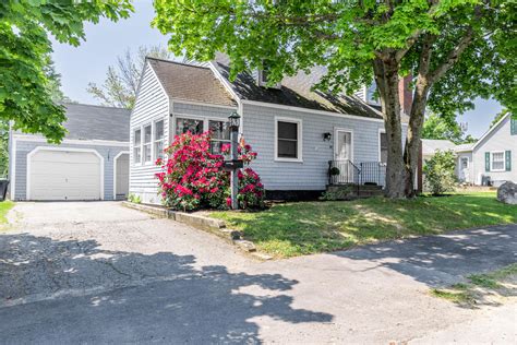 67 Crestmont Road, Bangor, ME 04401 | MLS# 1561250 | Plourde Real Estate