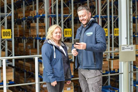 Digitales Ladungsträgermanagement mit Trackern und Software: Fr. Jacob ...