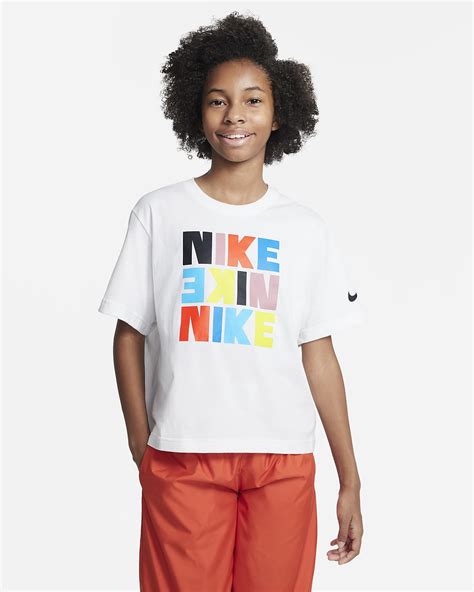 Nike Sportswear Older Kids' (Girls') T-Shirt. Nike PH
