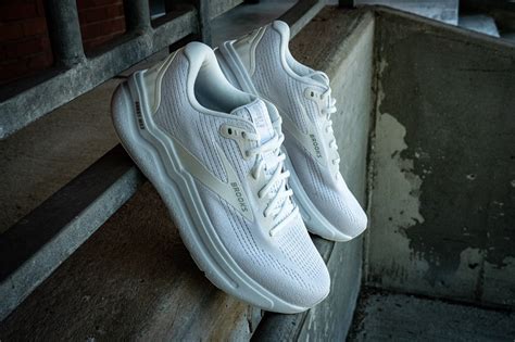 On Cloudboom Strike Review: While the Iron is Hot - Believe in the Run