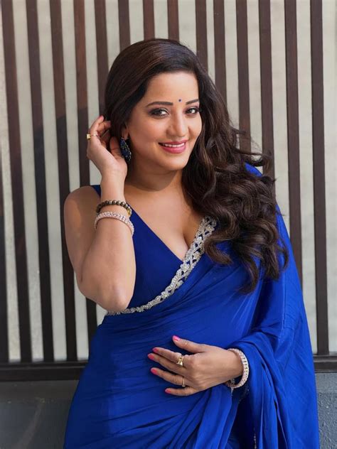 Photo Gallery: Bhojpuri star Monalisa shows off her style in a blue ...