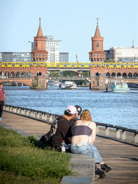 Law Wallpaper 4K 的图像结果