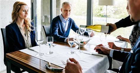 Hotel Point of Sale System | Oracle MICROS Simphony POS | Oracle India