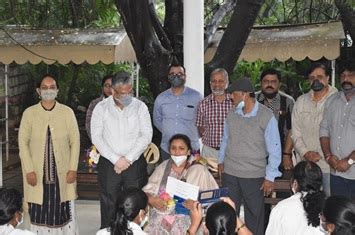 Felicitation to BBMP Doctors and staff | Official website of Jawaharlal ...