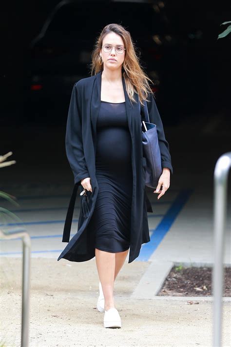 Jessica Alba Pregnancy Baby Bump Black Dress Photos