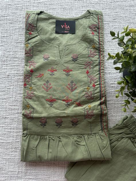 Embroidered neck plain kurta pant set – VIKA Boutique