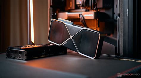 https://www.notebookcheck.com/fileadmin/Notebooks/NVIDIA/GeForce_RTX_5080_Founders_Edition/rtx_5080fe_featured.jpg
