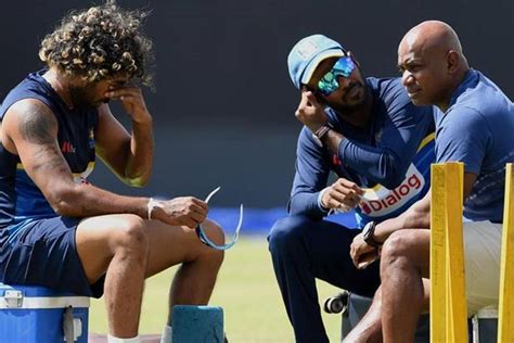 Sri Lanka selectors resign after India debacle