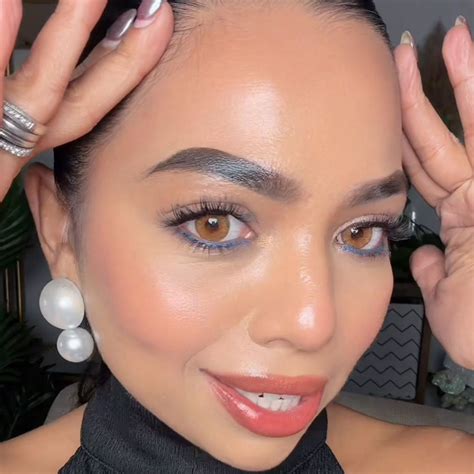 Buy Face Skin Tint Online - 100% Clean, Vegan Tint for Glass Skin ...