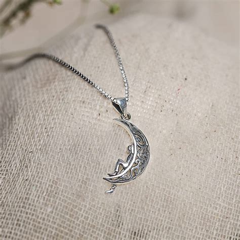 GIVA 925 Oxidised Unwind Moon Pendant with Box Chain Necklace with ...