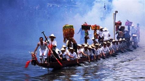 龙舟节是哪个民族的传统节日 龙舟节是什么族的传统节日 - 天气加