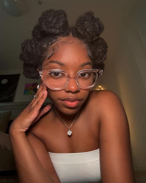 Kendra Lee on Instagram: "the mirrors’ a plus 🙂‍↔️🩷 yall want a bantu ...