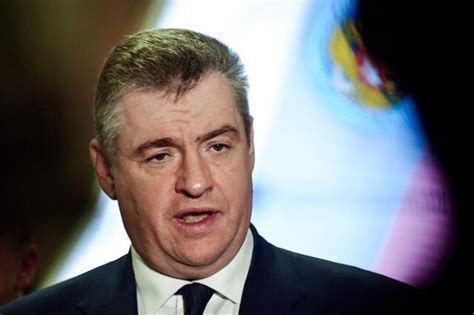 Présidentielle en Russie : qui sont les trois candidats qui se ...