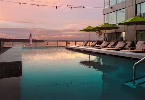 FOUR SEASONS HOTEL SEATTLE - Hotel Reviews, Photos, Rate Comparison ...