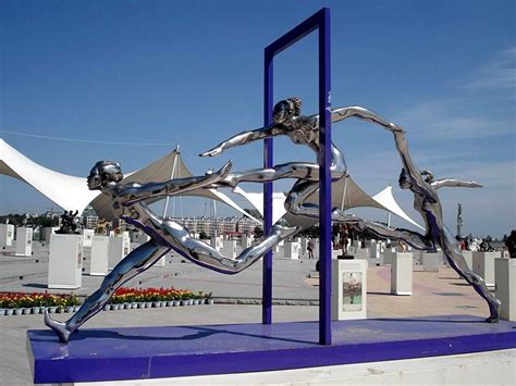 大型不锈钢鱼镜面雕塑 广场草坪雕塑不锈钢景观鱼 海洋生物模型-阿里巴巴