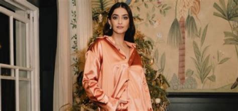 5 Pictures From Sonam Kapoor’s Posh Mumbai Apartment That Was Sold For ...