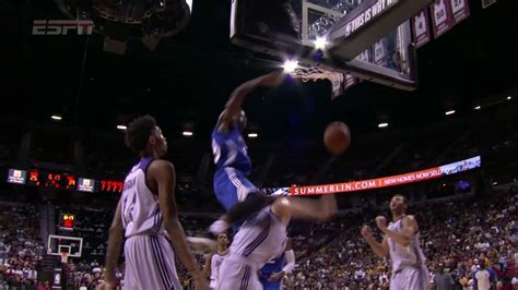 Jerami Grant turns heads with posterizing dunk in Summer League - ESPN