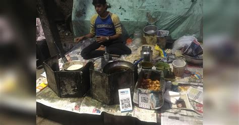 10 Mini Samosas For Just INR 20 At Janpath | LBB