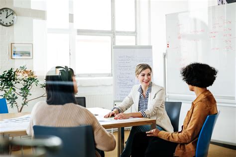How to recruit and retain millennials in public service | Careers ...