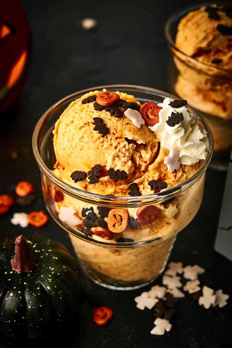 Halloween Ice Cream (Pumpkin Spice Flavor) - In the Kitch