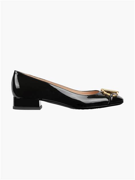 Make way for the new It-girl shoes: heeled ballet pumps | Vogue India