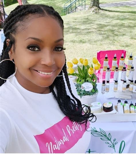 Natural Pretty Hair T-Shirt