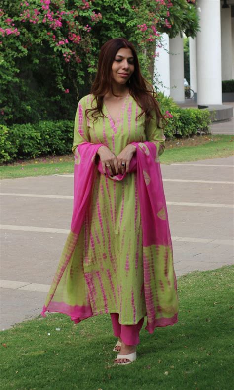 Cotton Handblock Lime Green Tie and Dye Suit set with Chiffon Dupatta ...