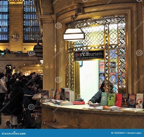 Information Desk 的图像结果