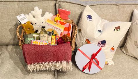 Winter Burr Basket Ideas - Utility Gift Blog