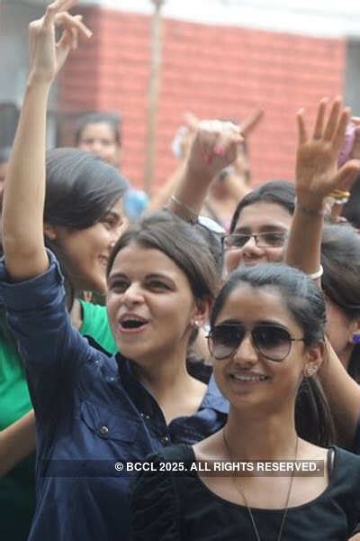 Shikha Mendiratta at 'Clean & Clear' Delhi Times Fresh Face 2011 ...