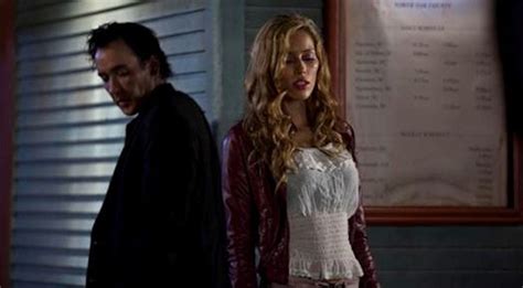 Film Review - The Bag Man | The MacGuffin