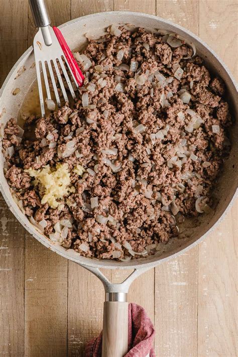 Crock Pot Spaghetti Sauce with Ground Beef - NeighborFood