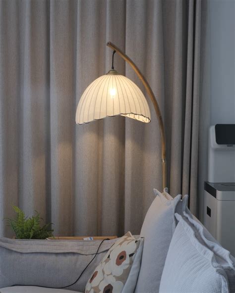 Sanna Floor Lamp – Vakkerlight