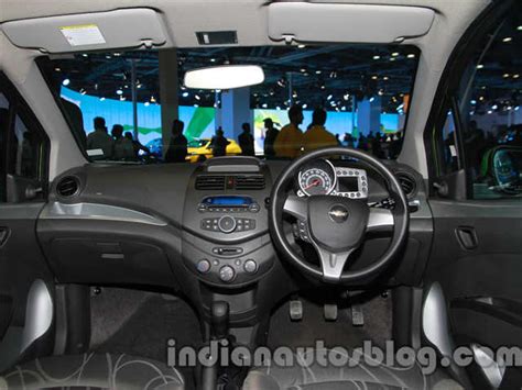 Chevrolet Beat facelift launched at Rs 4.06 lakh - Chevrolet Beat ...