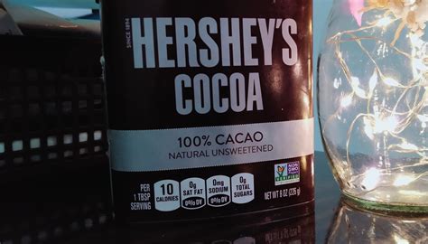 Natural unsweetened cocoa powder by Hershey's : review - Chocolates ...