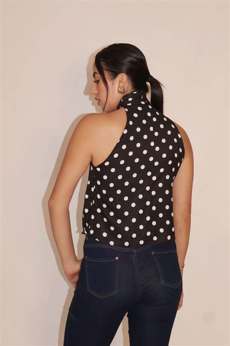 RIVA Top - Black – Select Staples