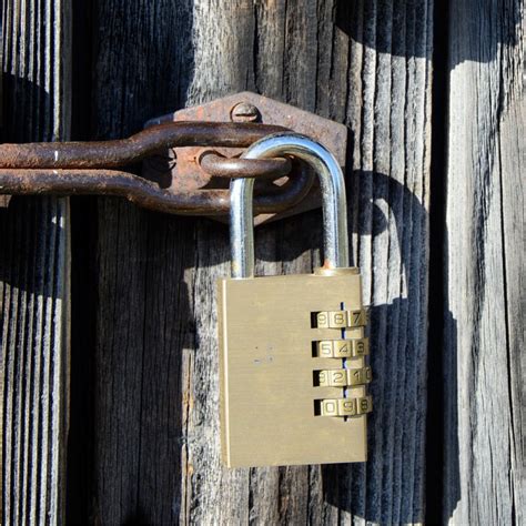 How to Reset a Combination Lock: Step-by-Step Guide | Secure Tips ...