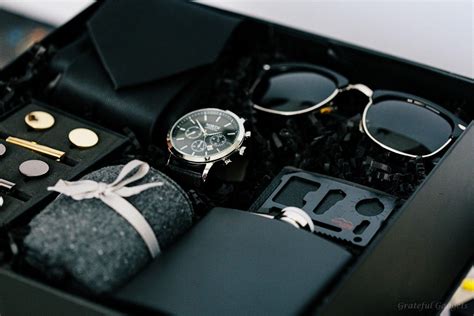 Men's Gift Box, Complete Men's Gift Set, Men's Watch, Sunglasses, Flask ...