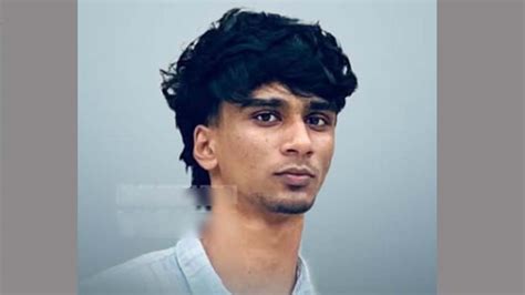 തെരുവു വിളക്കിന്റെ സോളാർ പാനൽ തലയിൽ വീണു; 19 കാരന് ദാരുണാന്ത്യം