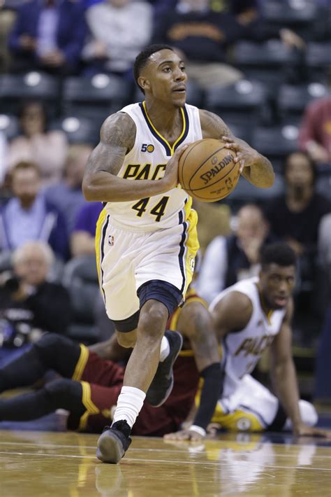 Pacers knock off Cavs while James rests | Sports | heraldbulletin.com