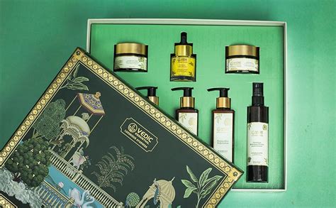 Buy Vedic Essential Luxurious Ayurveda Body Cleanser | Ayurveda Lavanya ...