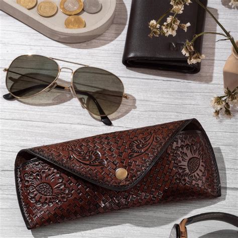 Designer Sunglasses Leather Case For Men — MaheTri
