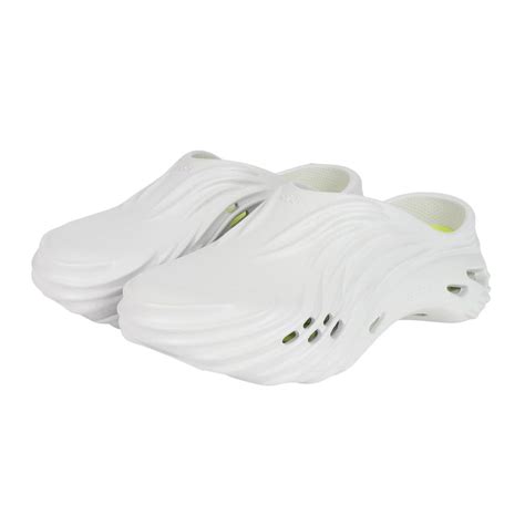 Buy Crocs Sandal Echo Wave 210521-1FT at Amazon.in