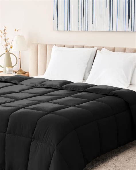 Amazon.com: The Ultimate Luxury Fluffy Down Alternative Comforter ...