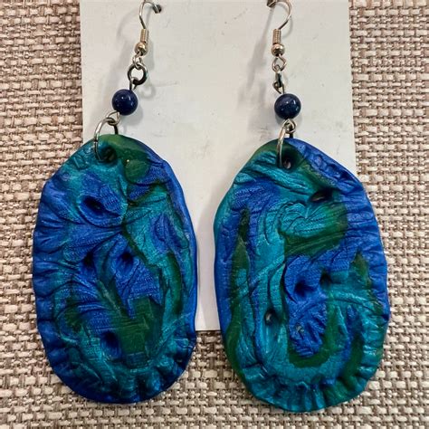 18. Blue Green Aqua Oval Dangle Geo Earrings. 2-1/4”