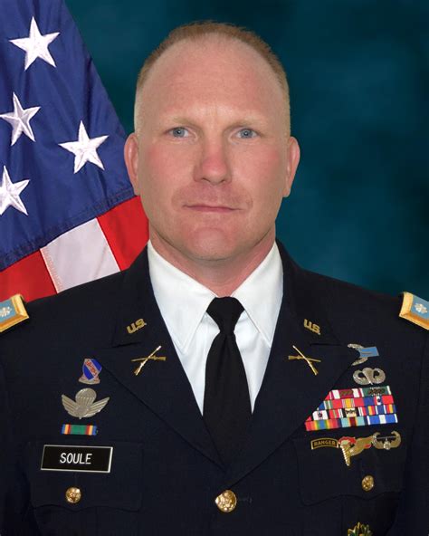 How the Army is taking network modernization global