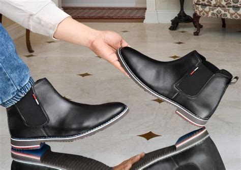 Black Chelsea Boots - Buy Black Chelsea Boots online at Best Prices in ...