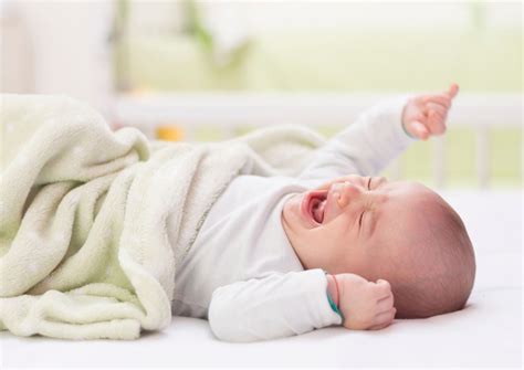 5 Signs Your Baby is Fighting Sleep and What To Do About Them - Cosy Sleep