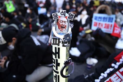 South Korea's special prosecutor seeks death penalty for ex-President Yoon over martial law bid